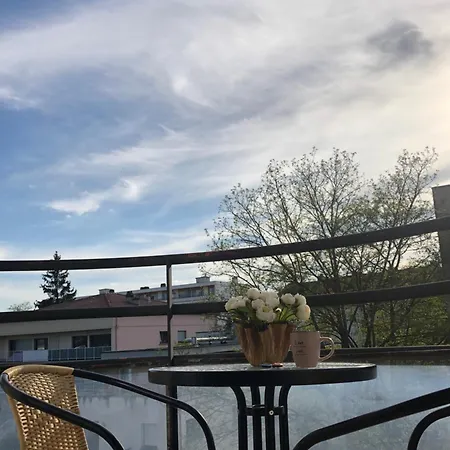 Superbe Appartement Tout Equipe, Coins Cosy A Metz Gare, 50M2, Parking Prive, Balcon, 2P Exterior photo